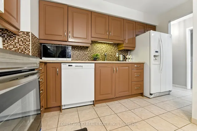 Additional image 10 of 3345 Silverado Dr Unit 30