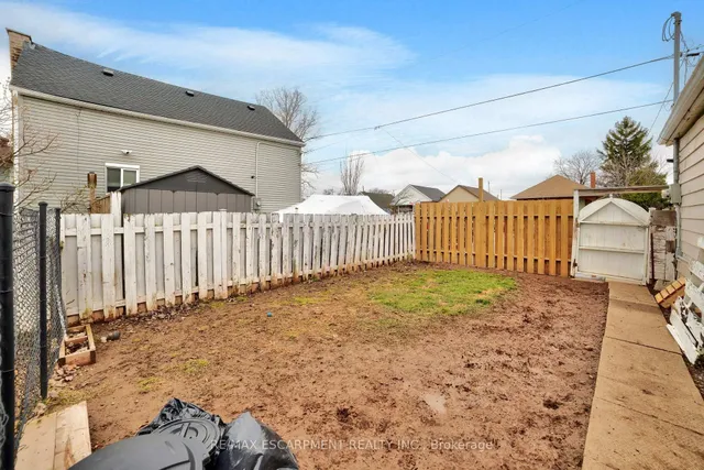 Additional image 14 of 426 WAVERLY St