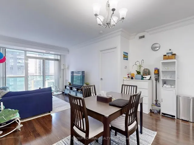 Additional image 8 of 70 Roehampton Ave Unit 1916