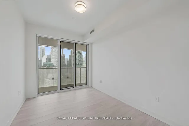 Additional image 24 of 15 Queens Quay Unit 3305