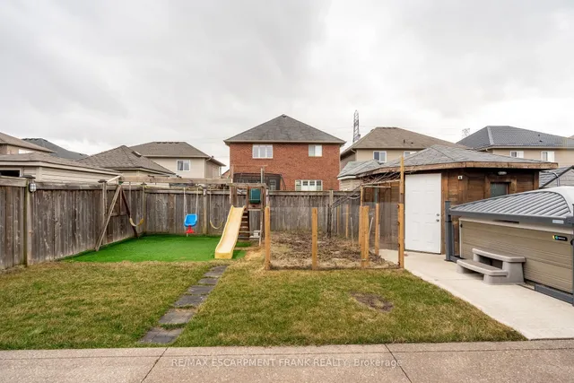 Additional image 44 of 36 Showcase Dr