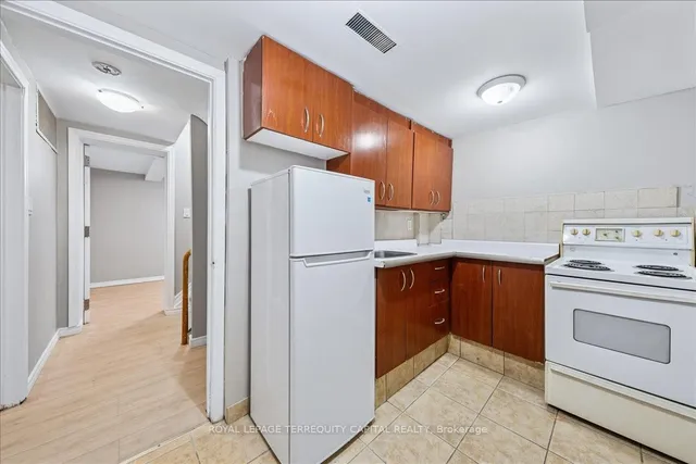 Additional image 32 of 2338, 2338R, 2340, Keele St