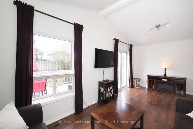 Additional image 16 of 38 Beechmanor Cres