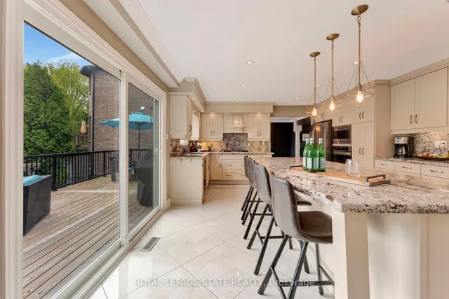 Additional image 13 of 660 Highvalley Rd