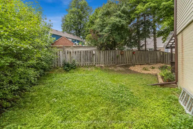 Additional image 47 of 16 Jasmine Sq