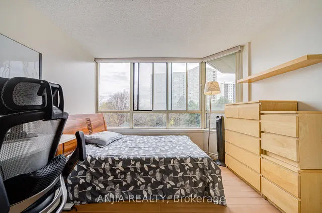 Additional image 35 of 225 Bamburgh Circ Unit 512