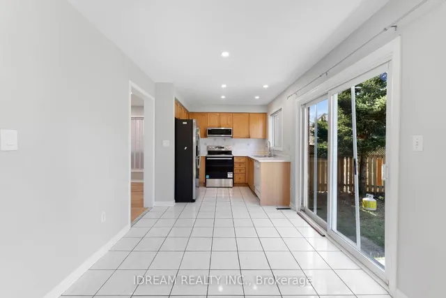 Additional image 16 of 82 Worthington Ave