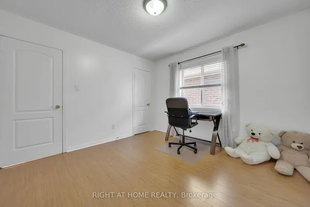 Additional image 33 of 83 River Rock Cres