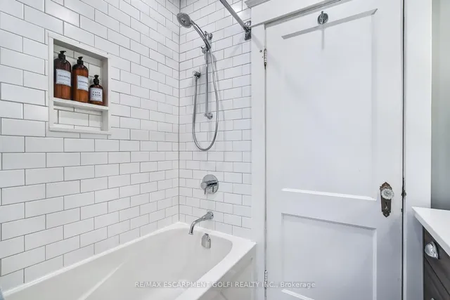 Additional image 24 of 5 Mapleside Ave