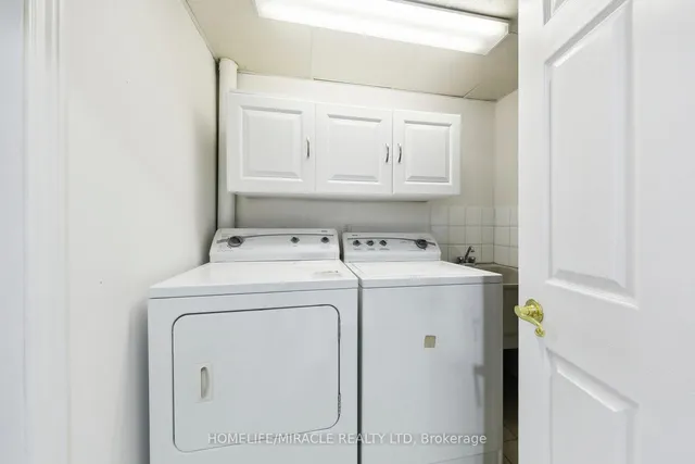 Additional image 40 of 1612 Wavell Cres