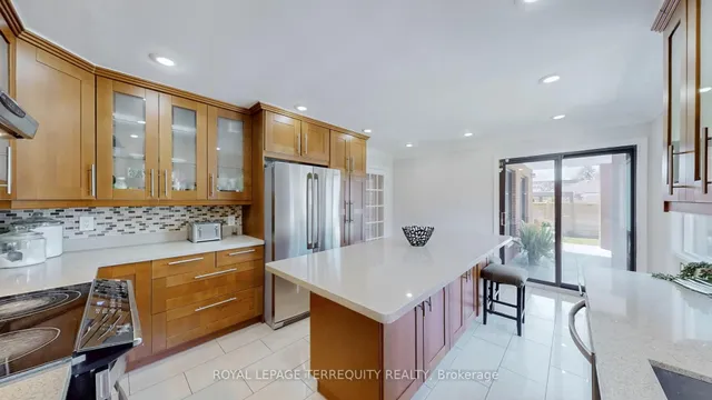 Additional image 12 of 8 Ashall Blvd