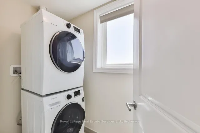 Additional image 25 of 3580 Lake Shore Blvd Unit 14