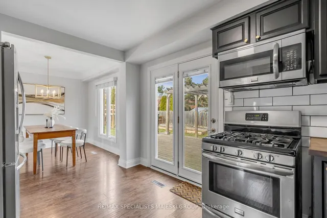 Additional image 15 of 2377 Cotswold Cres