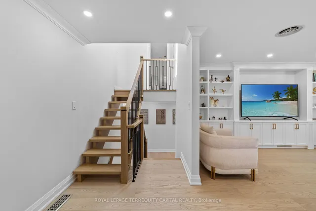 Additional image 5 of 730 Hyde Rd