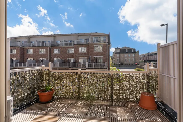 Additional image 15 of 1044A Islington Ave