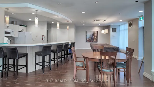 Additional image 39 of 245 Davisville Ave Unit 517