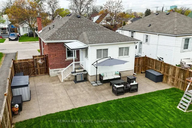 Additional image 41 of 182 Glennie Ave