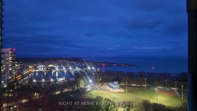 Additional image 27 of 219 Fort York Blvd Unit 2205