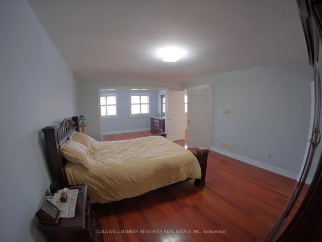 Additional image 6 of 2814 Guilford Cres