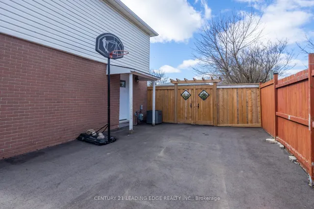 Additional image 7 of 111 Folkstone Cres