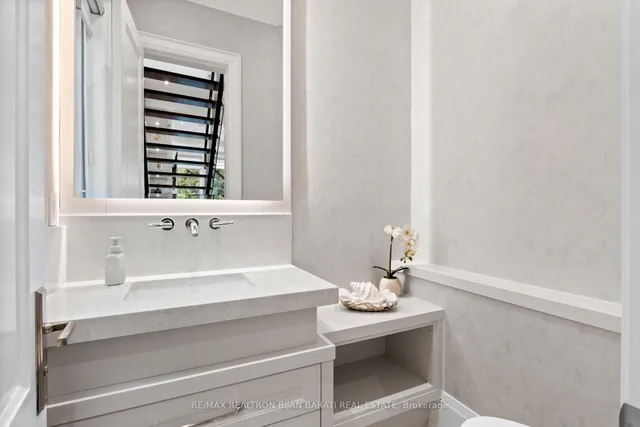 Additional image 41 of 109 Kingsdale Ave