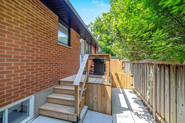 Additional image 48 of 390 Woodward Ave