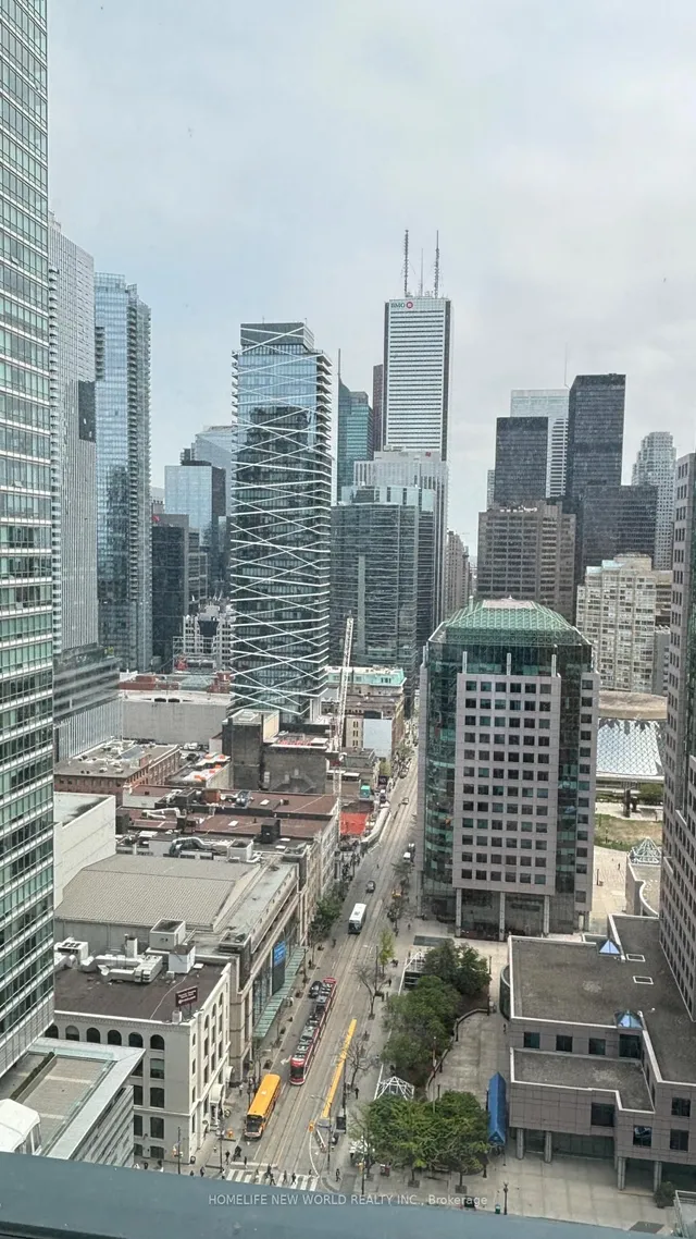 Additional image 3 of 327 King St Unit 2701