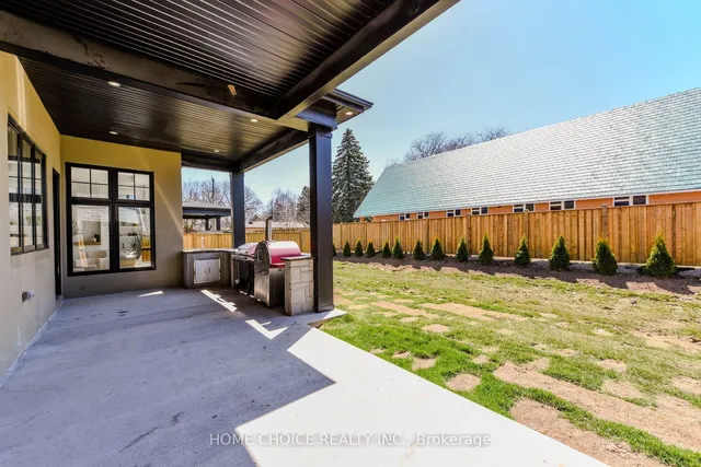 Additional image 11 of 302 Tuck Dr