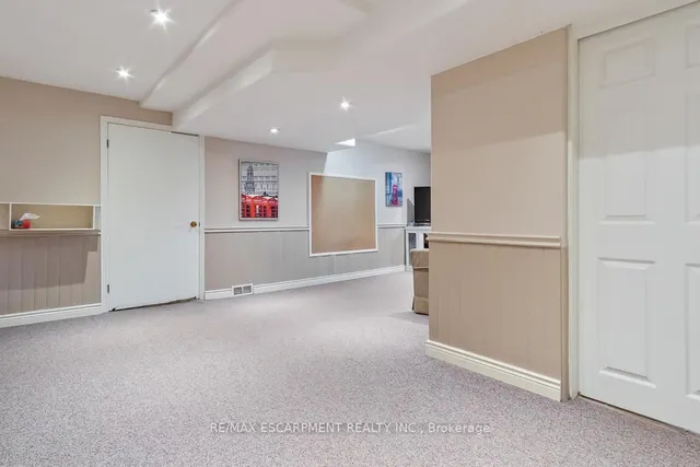 Additional image 32 of 516 Falgarwood Dr