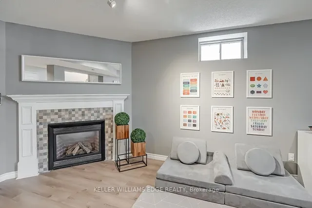 Additional image 36 of 58 Laurendale Ave