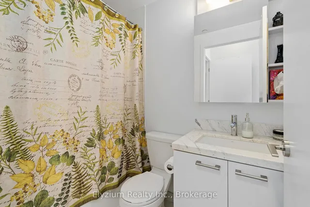 Additional image 13 of 2221 Yonge St Unit 3202