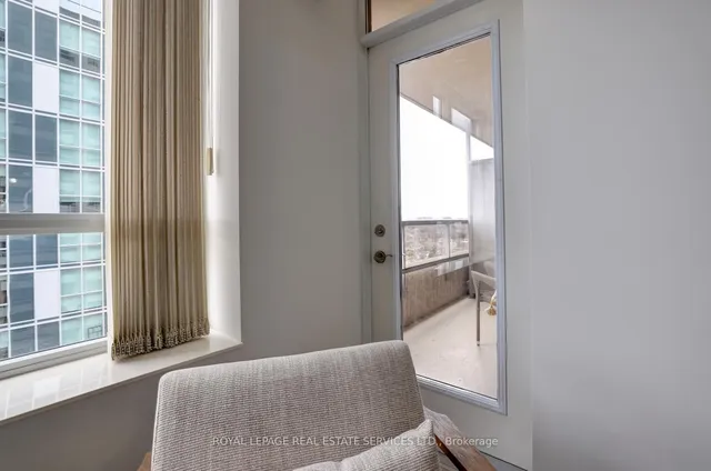 Additional image 20 of 5233 Dundas St Unit 1829