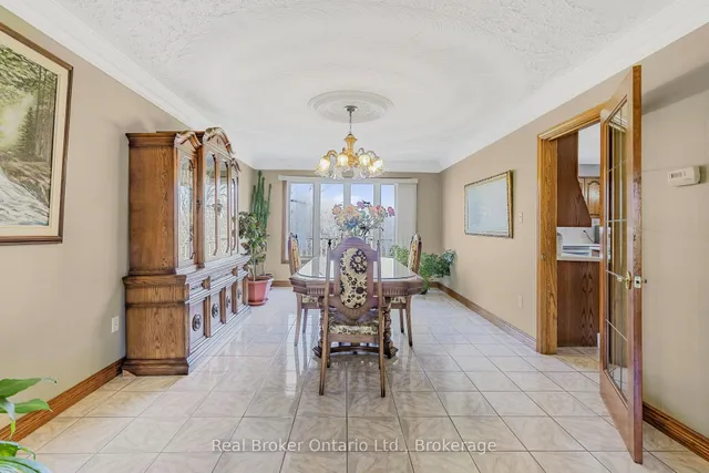 Additional image 9 of 266 Sumach Dr