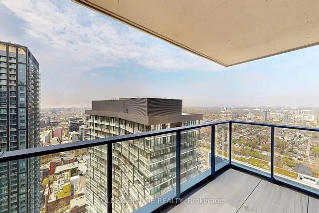 Additional image 23 of 38 Widmer St Unit 4211