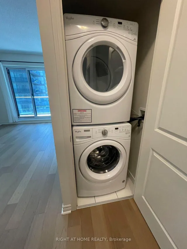 Additional image 13 of 39 Annie Craig Dr Unit 803