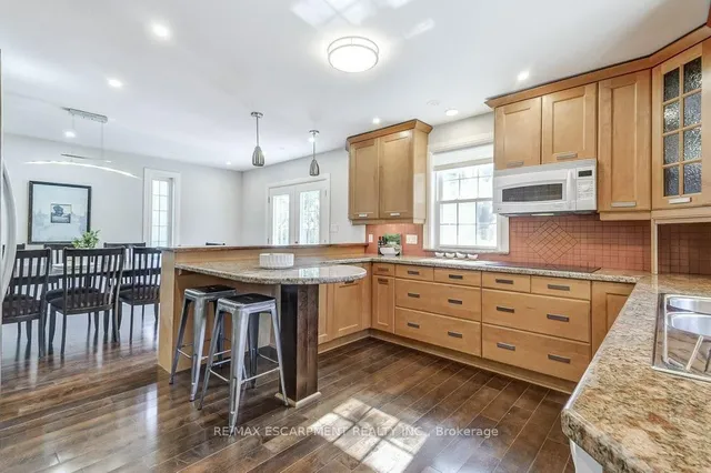 Additional image 12 of 174 Foxbar Rd