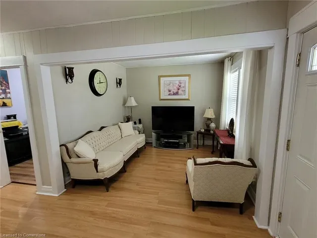 Additional image 31 of 2 Craigroyston Rd