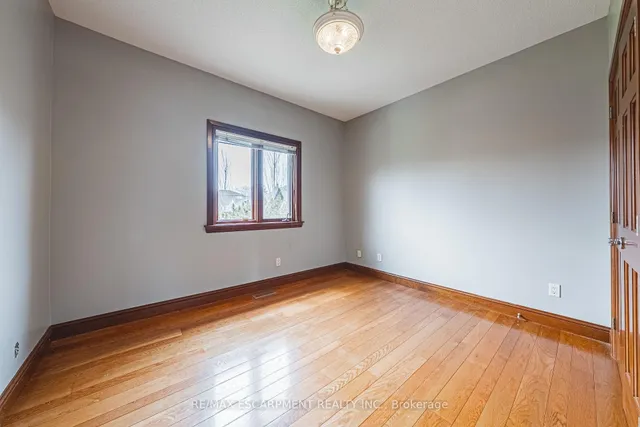 Additional image 34 of 388 Hemlock Ave