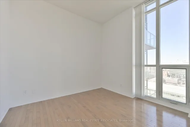 Additional image 18 of 770 Bay St Unit PH201