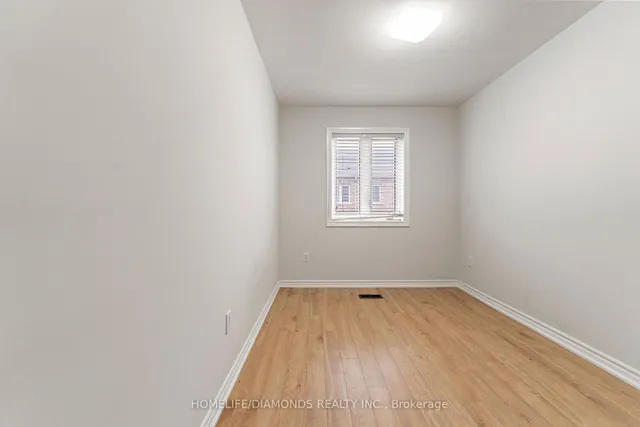 Additional image 31 of 43 Sprucewood Rd