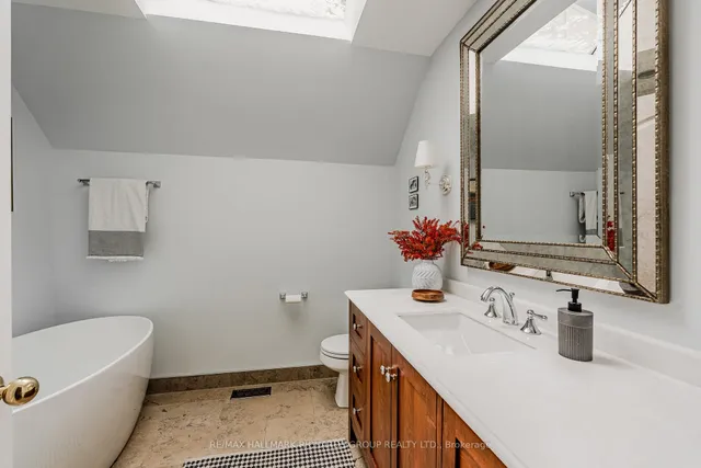 Additional image 17 of 148 Balsam Ave