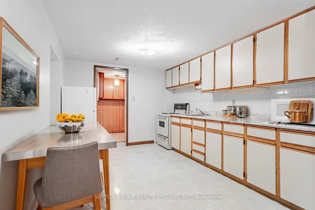 Additional image 21 of 994 Streamway Cres