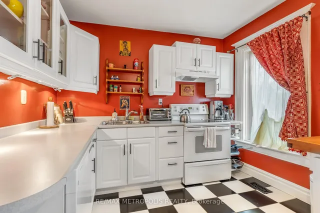 Additional image 33 of 52 Fern Ave