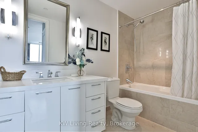 Additional image 18 of 388 Yonge St Unit 7514