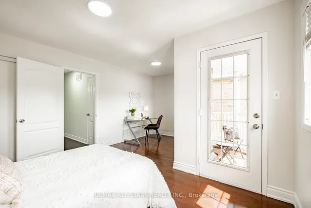 Additional image 33 of 126 Lake Louise Dr