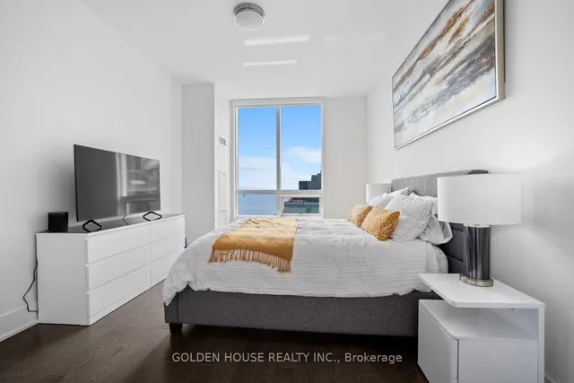 Additional image 41 of 55 Merchants' Wharf N/A Unit 1023