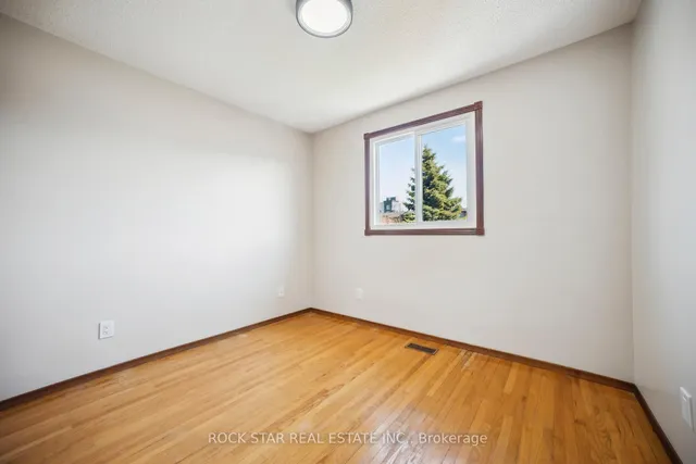 Additional image 27 of 11 Herbert Crt