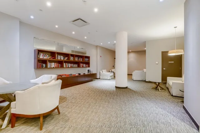 Additional image 33 of 15 Legion Rd Unit 1404