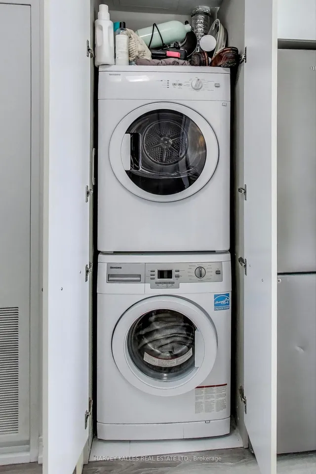 Additional image 18 of 28 Wellesley St Unit 2408