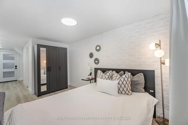 Additional image 33 of 22 Dellbrook Cres